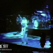 Pontiac 1977 (TV News footage screenshot)
